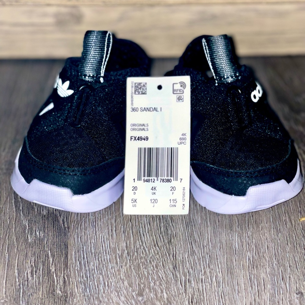 Adidas 360 Sandals Toddler Boys size 5(US) Brand new with tags
